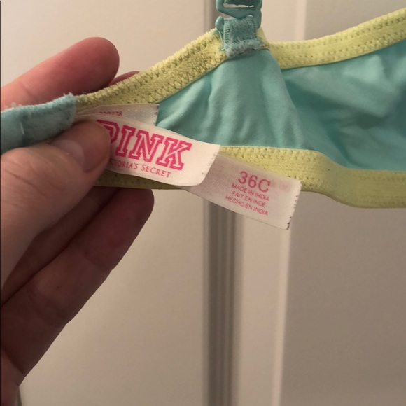 Victoria’s Secret Pink Wear Everywhere Demi - Picture 3 of 3